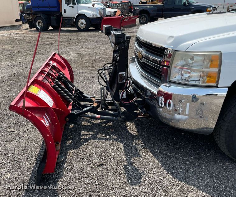 image for item DS8797 2008 Chevrolet 2500HD  Ext. Cab flatbed pickup truck