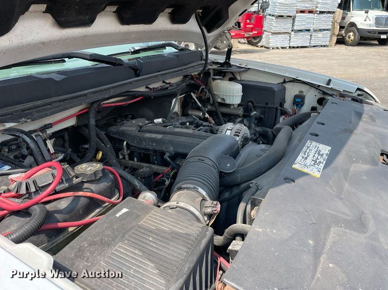 image for item DS8797 2008 Chevrolet 2500HD  Ext. Cab flatbed pickup truck