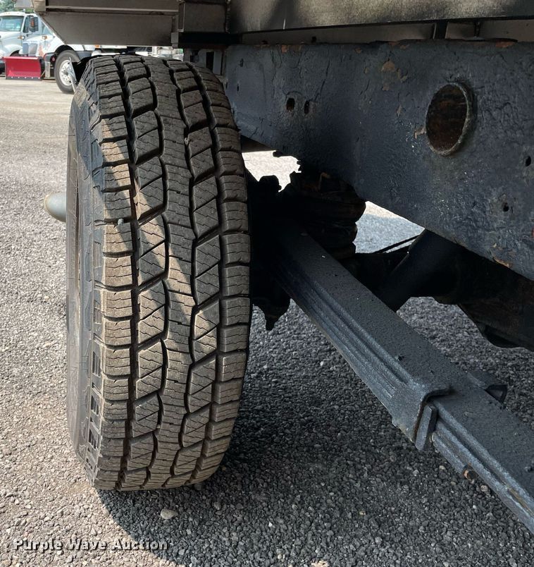 image for item DS8797 2008 Chevrolet 2500HD  Ext. Cab flatbed pickup truck