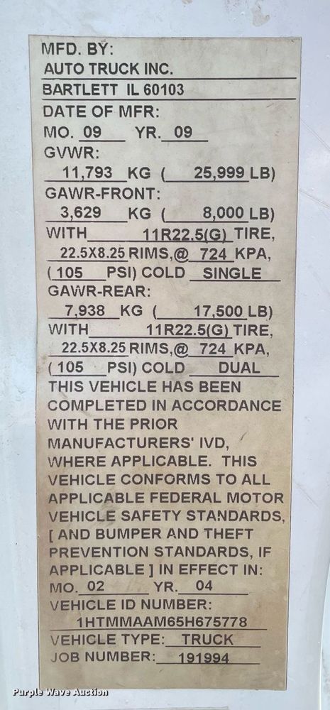 image for item DS8798 2005 International 4300  spreader truck