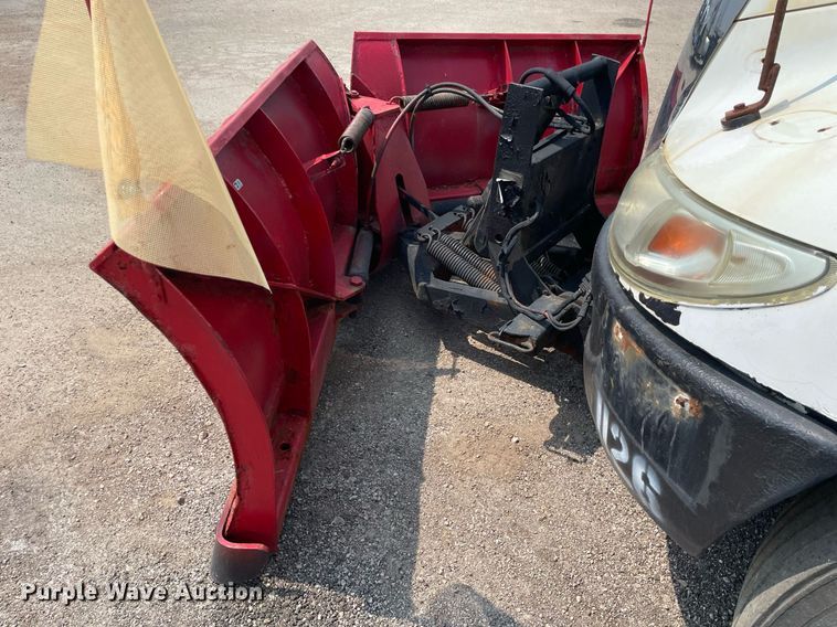 image for item DS8799 2006 International 4300  spreader truck