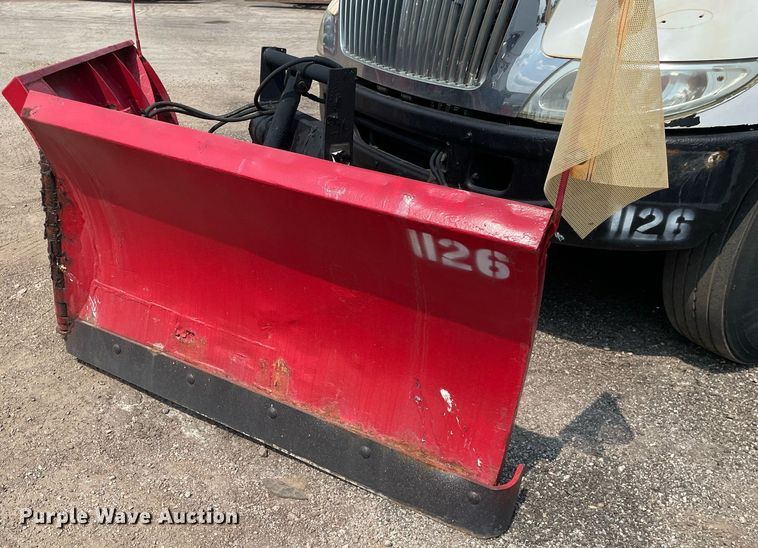 image for item DS8799 2006 International 4300  spreader truck