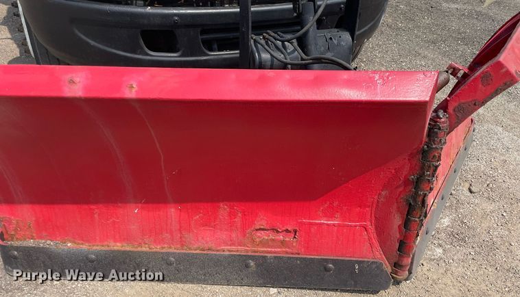 image for item DS8799 2006 International 4300  spreader truck