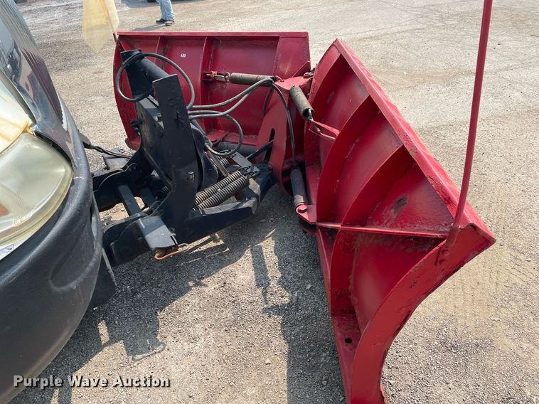 image for item DS8799 2006 International 4300  spreader truck