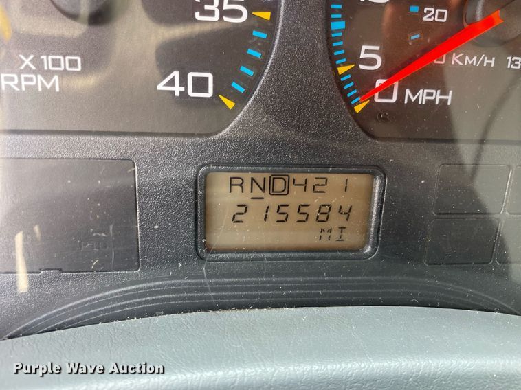 image for item DS8799 2006 International 4300  spreader truck