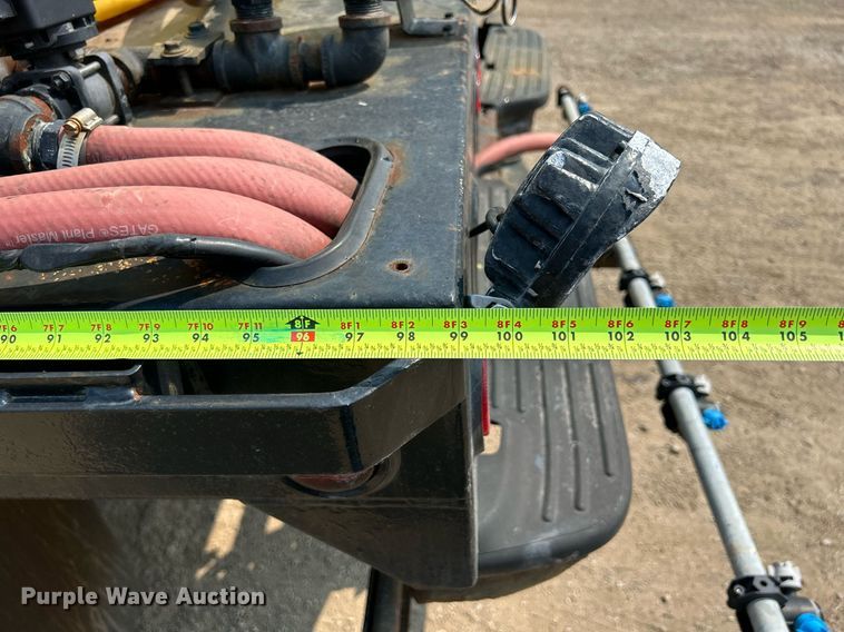 image for item DS8802 2006 Ford F350 Super Duty  flatbed pickup truck