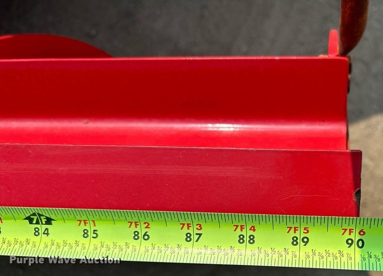 image for item DS8802 2006 Ford F350 Super Duty  flatbed pickup truck