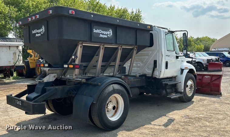 image for item DS8803 2012 International DuraStar 4300  spreader truck