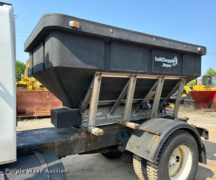 image for item DS8803 2012 International DuraStar 4300  spreader truck