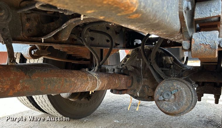 image for item DS8803 2012 International DuraStar 4300  spreader truck