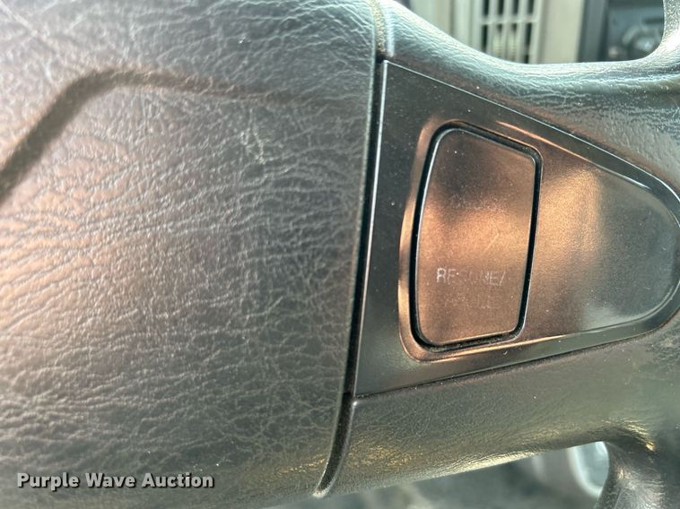 image for item DS8803 2012 International DuraStar 4300  spreader truck