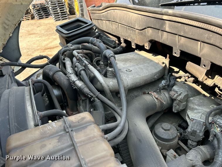 image for item DS8803 2012 International DuraStar 4300  spreader truck