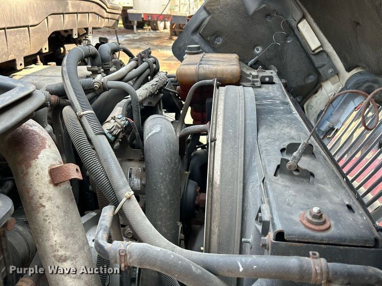 image for item DS8803 2012 International DuraStar 4300  spreader truck