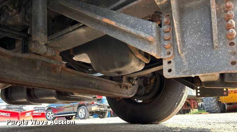 image for item DS8803 2012 International DuraStar 4300  spreader truck