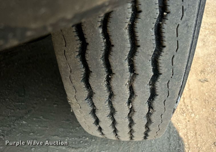 image for item DS8803 2012 International DuraStar 4300  spreader truck