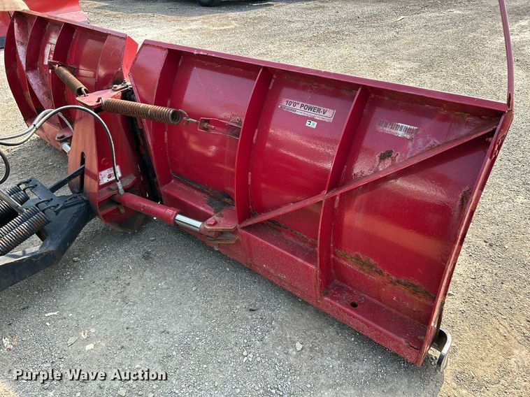 image for item DS8804 2005 International 4300  de-icer truck