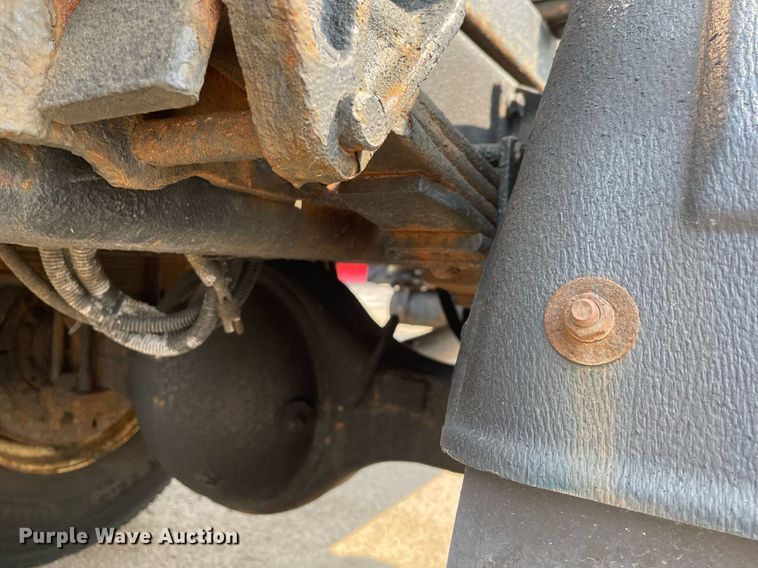 image for item DS8805 2016 International DuraStar 4300  spreader truck