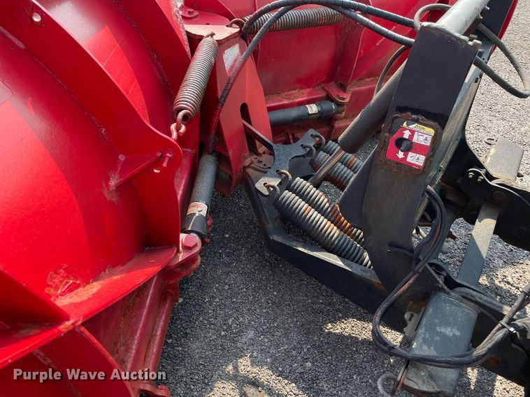 image for item DS8806 2009 International DuraStar 4300  spreader truck