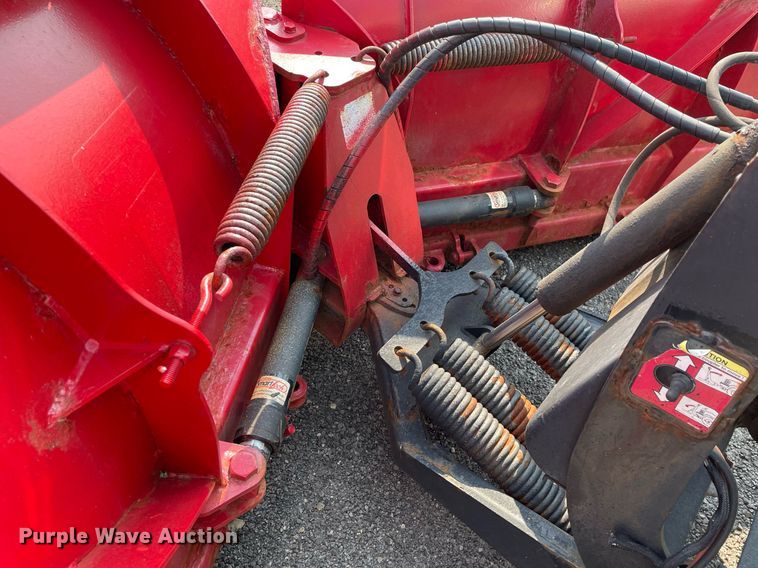 image for item DS8806 2009 International DuraStar 4300  spreader truck