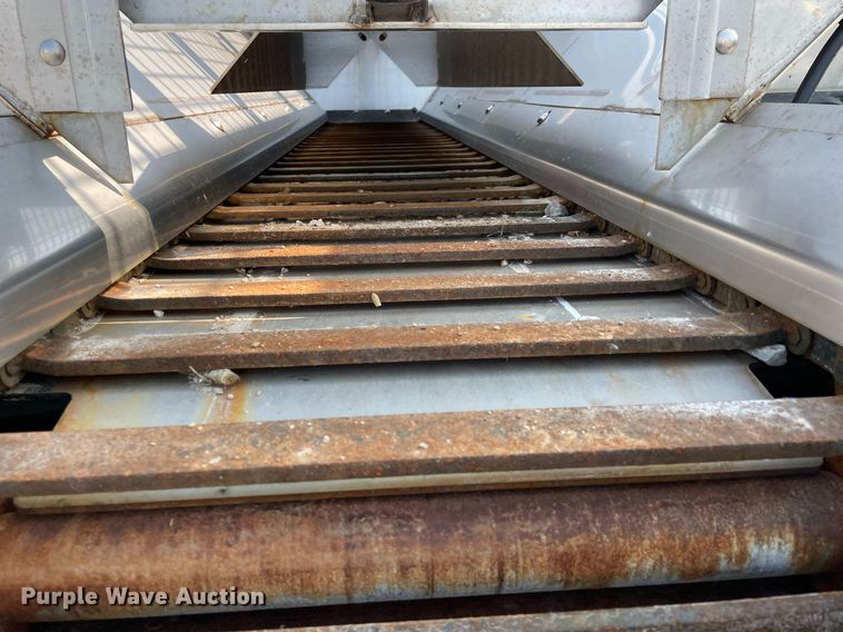 image for item DS8806 2009 International DuraStar 4300  spreader truck