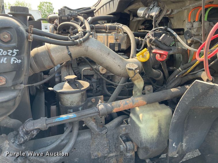 image for item DS8806 2009 International DuraStar 4300  spreader truck