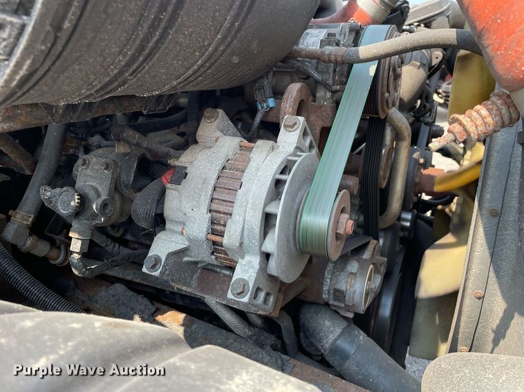 image for item DS8808 2008 International 4300  spreader truck