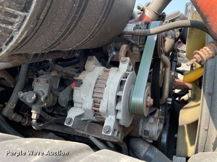 image for item DS8808 2008 International 4300  spreader truck