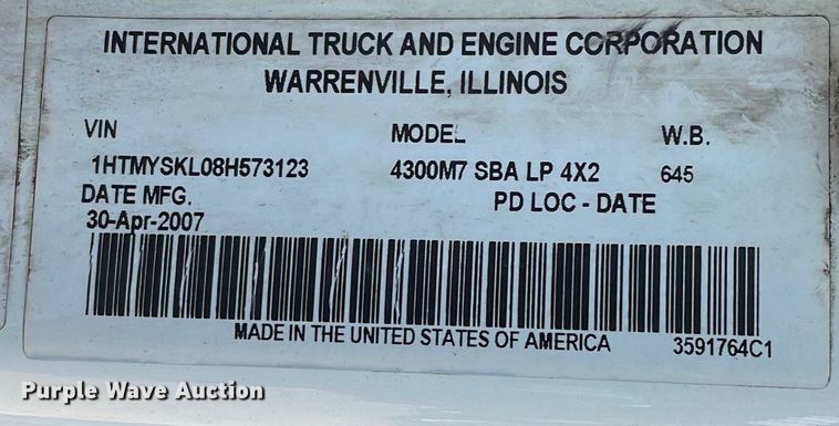 image for item DS8808 2008 International 4300  spreader truck