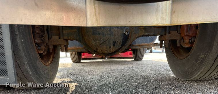 image for item DS8809 2005 International 4300  spreader truck