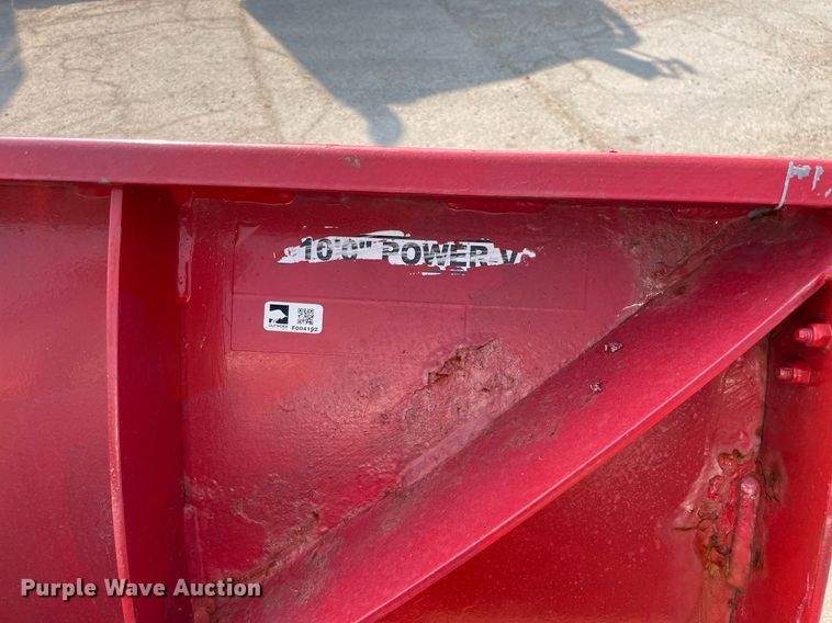 image for item DS8810 2004 International 4300  spreader truck