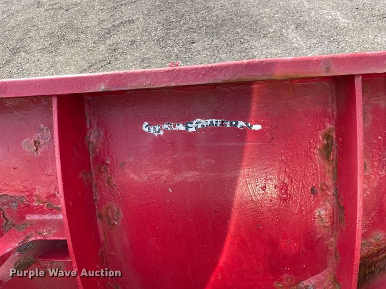 image for item DS8812 2006 International 4300  spreader truck