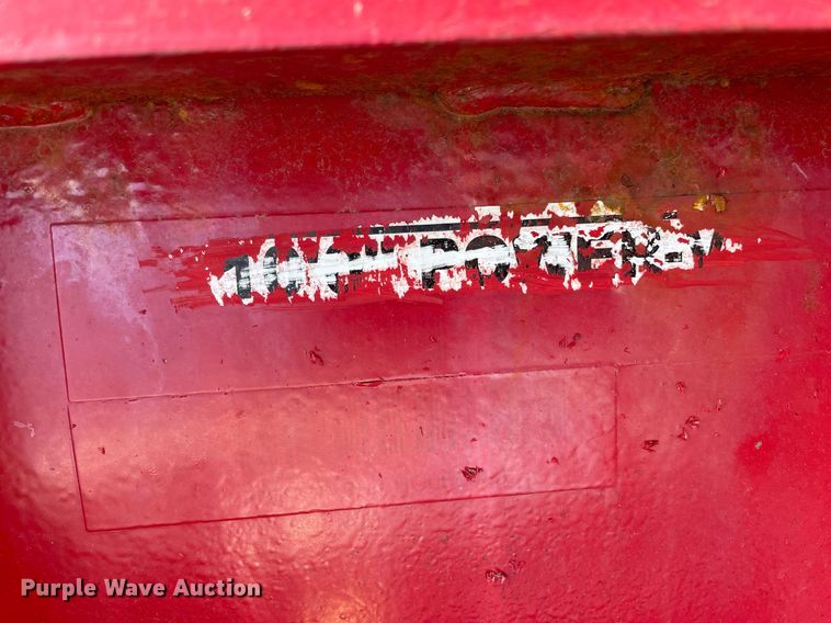 image for item DS8813 2014 International DuraStar 4300  spreader truck