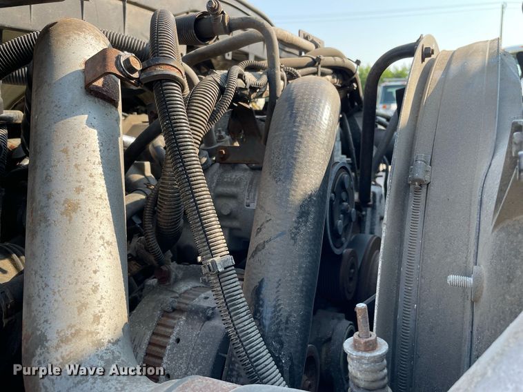 image for item DS8813 2014 International DuraStar 4300  spreader truck