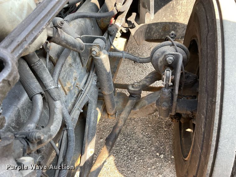 image for item DS8813 2014 International DuraStar 4300  spreader truck