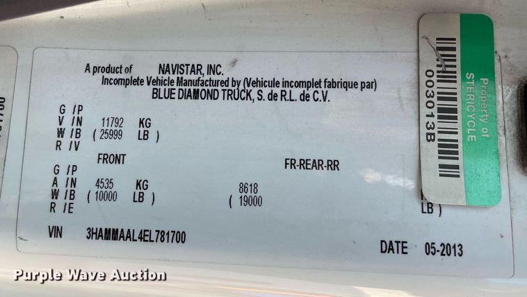 image for item DS8813 2014 International DuraStar 4300  spreader truck