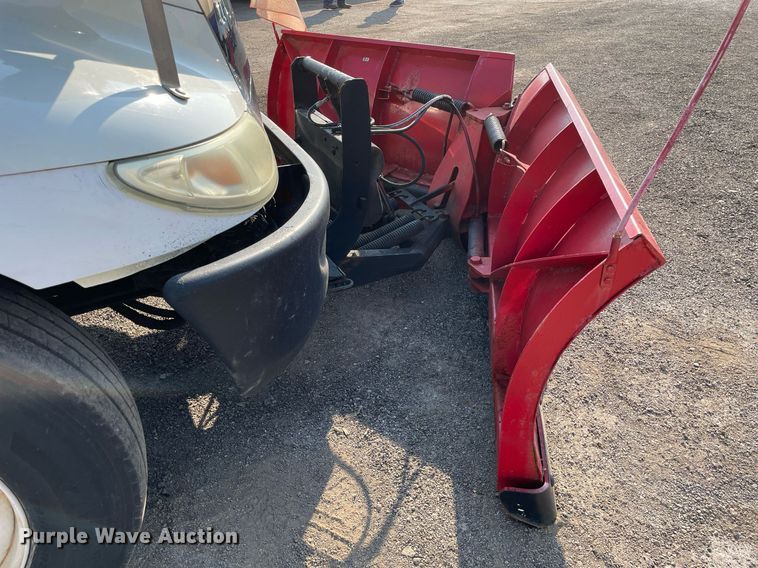 image for item DS8814 2006 International 4300  spreader truck