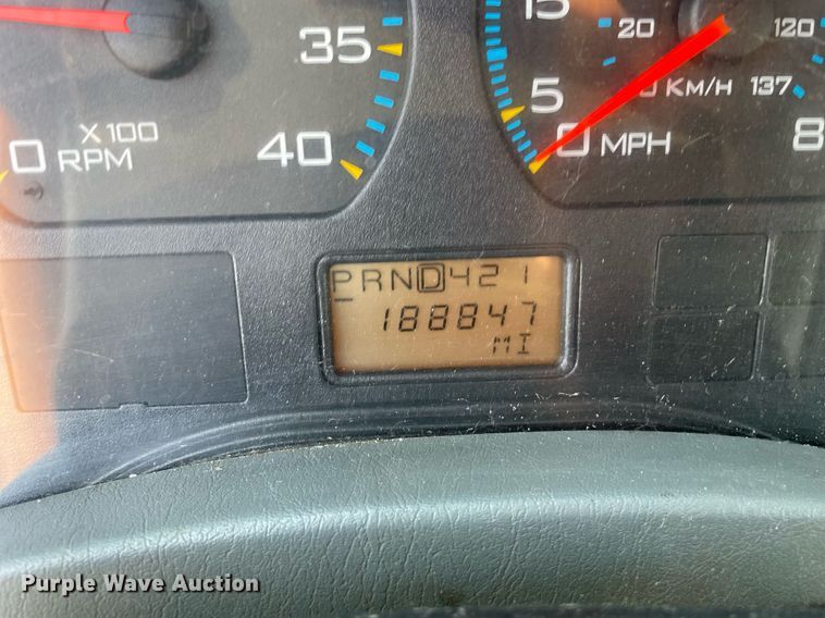 image for item DS8814 2006 International 4300  spreader truck