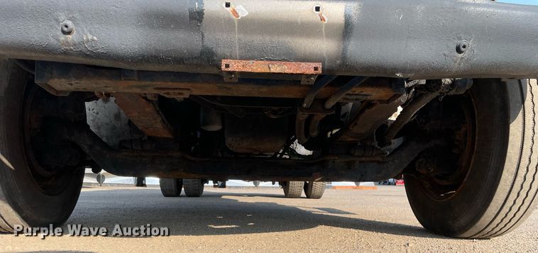 image for item DS8816 2008 International DuraStar 4300  de-icer truck