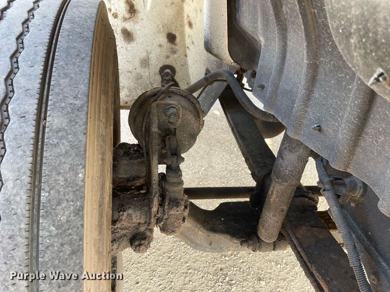 image for item DS8816 2008 International DuraStar 4300  de-icer truck