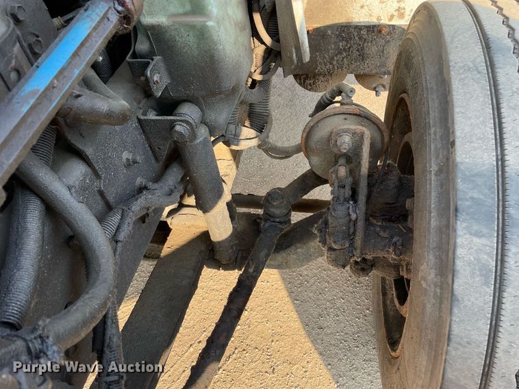 image for item DS8816 2008 International DuraStar 4300  de-icer truck