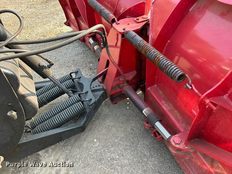 image for item DS8817 2006 International 4300  spreader truck