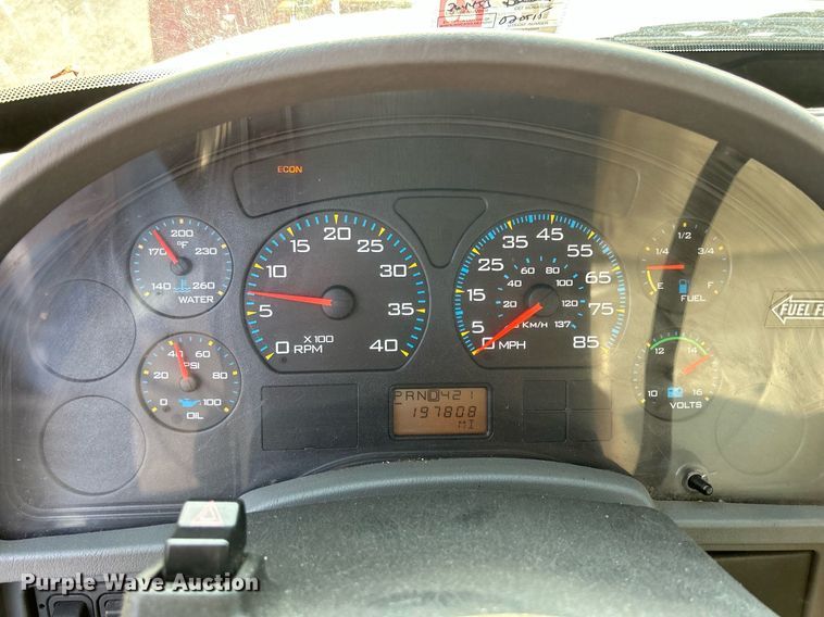 image for item DS8817 2006 International 4300  spreader truck