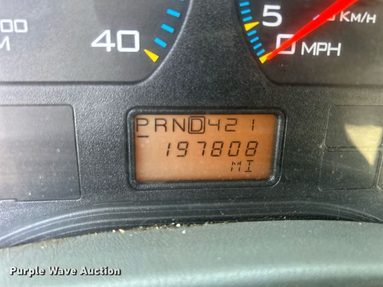 image for item DS8817 2006 International 4300  spreader truck