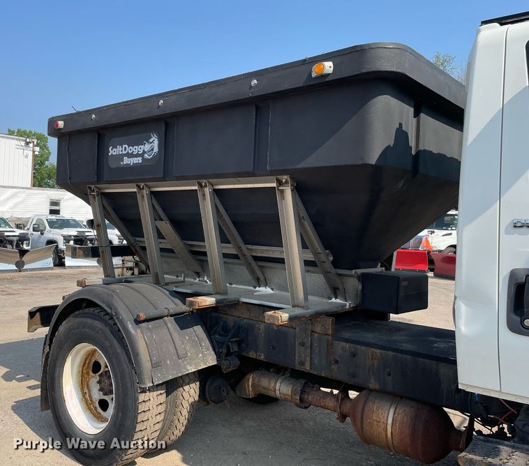 image for item DS8818 2013 International DuraStar 4300  spreader truck