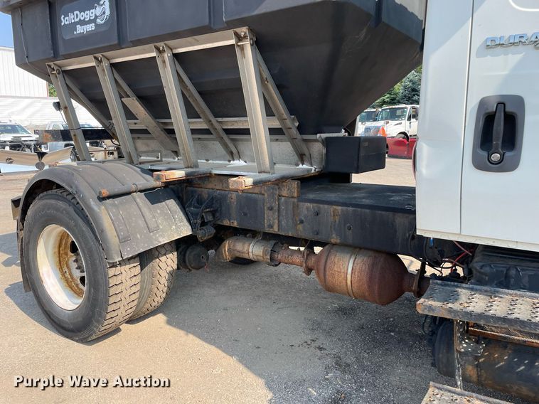 image for item DS8818 2013 International DuraStar 4300  spreader truck