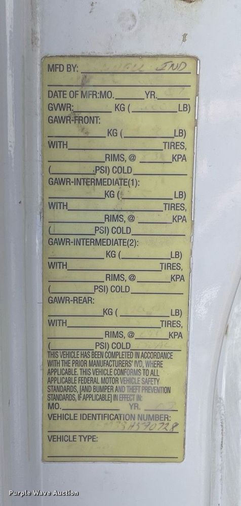 image for item DS8819 2005 International 4300  spreader truck