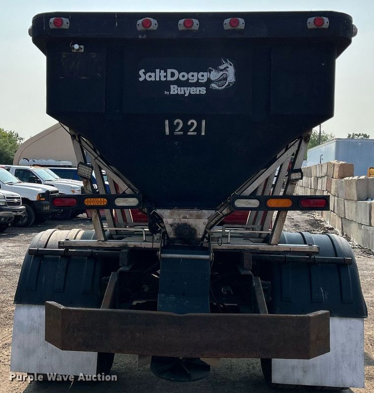 image for item DS8820 2014 International DuraStar 4300  spreader truck