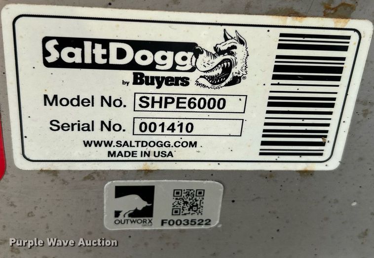 image for item DS8820 2014 International DuraStar 4300  spreader truck