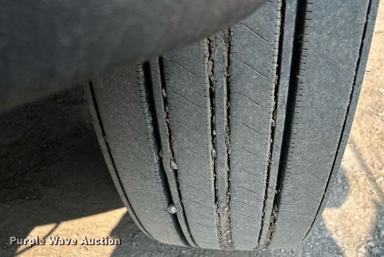 image for item DS8820 2014 International DuraStar 4300  spreader truck