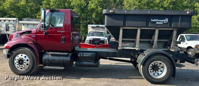 image for item DS8822 2012 International DuraStar 4300  spreader truck